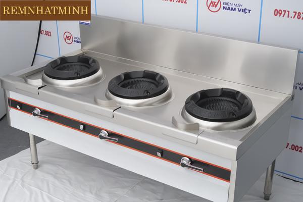 Ưu điểm nổi bật của bếp á 3 họng công nghiệp