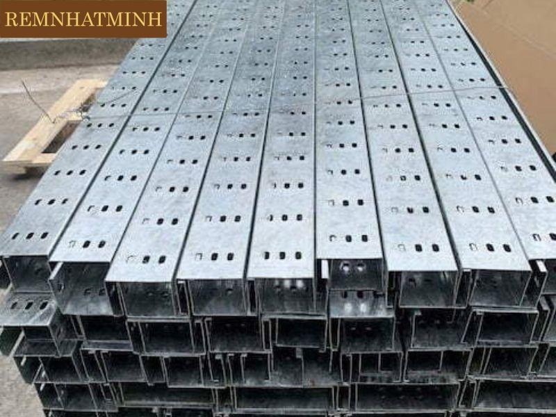 Các Yếu Tố Ảnh Hưởng Đến Bảng Giá Máng Cáp